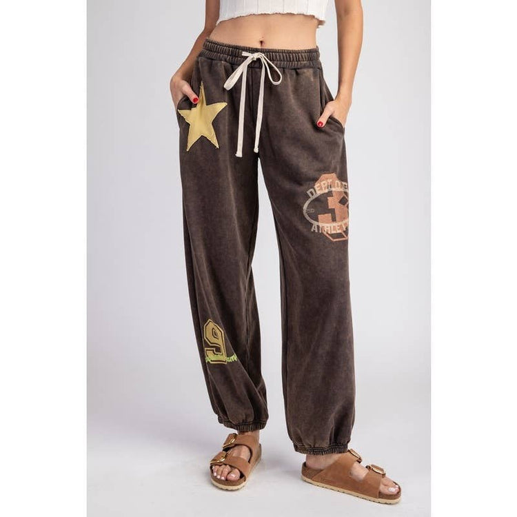 STYLE USA - MINERAL WASHED STAR PATCH PANTS: SAGE / L