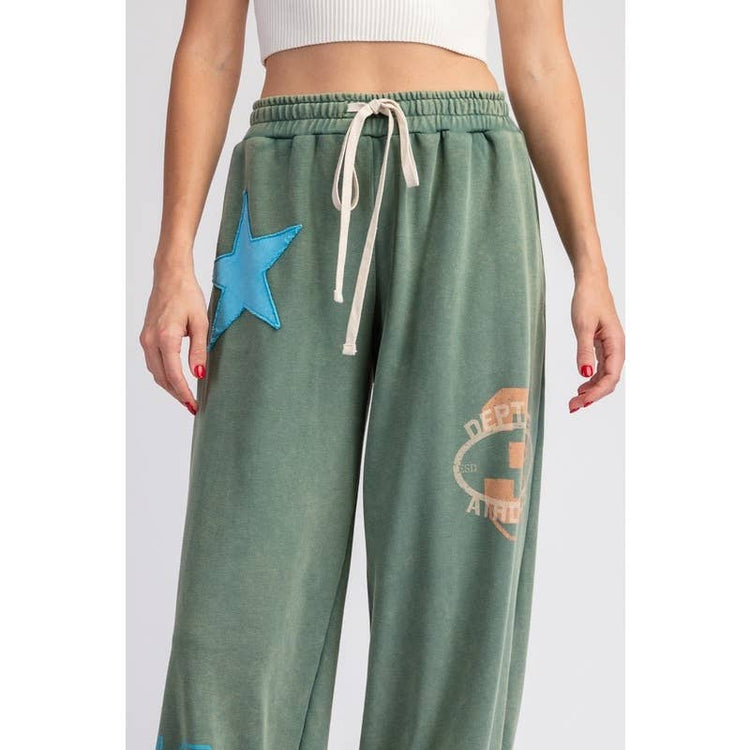STYLE USA - MINERAL WASHED STAR PATCH PANTS: SAGE / L