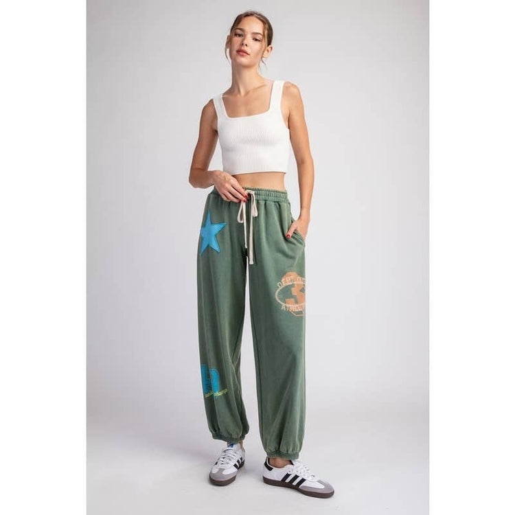 STYLE USA - MINERAL WASHED STAR PATCH PANTS: SAGE / M